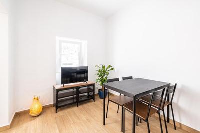 SERAFIM BEACH APARTMENT - Heart of the Old Town