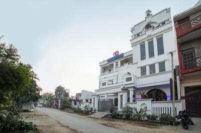 Collection O Rudrapur Bus Stand Formerly Corinthian