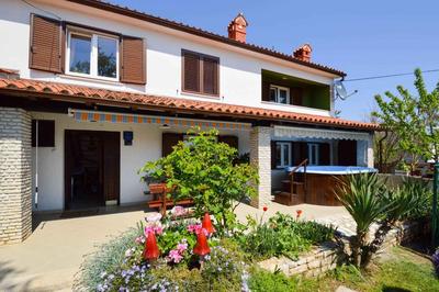 Holiday home in Manjadvorci - Istrien 8277