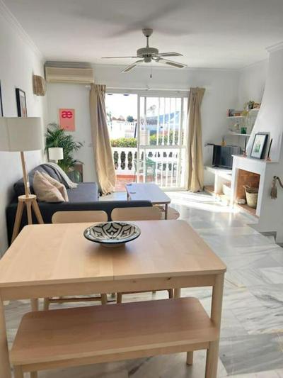 Beautiful views, pool & just 10min to the beach