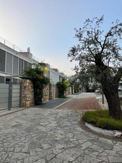 Apulian Vibes modern villa