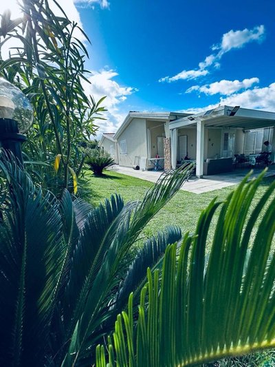 Magnifique villa neuve en bord de mer