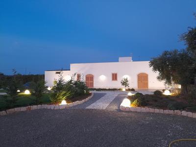 Private Pool & parking DONNA LINA