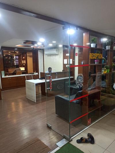 Hotel Sri Capital Residency