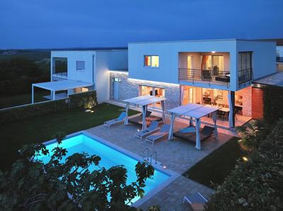 Villa Sky Dream near Novigrad for 6 persons with private heated pool - pet friendly
