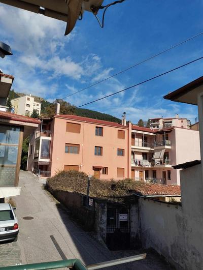 22 La Maisonette