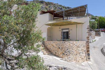 Stone Serenity,2BR Home in Sellia with Dreamy Sea Views