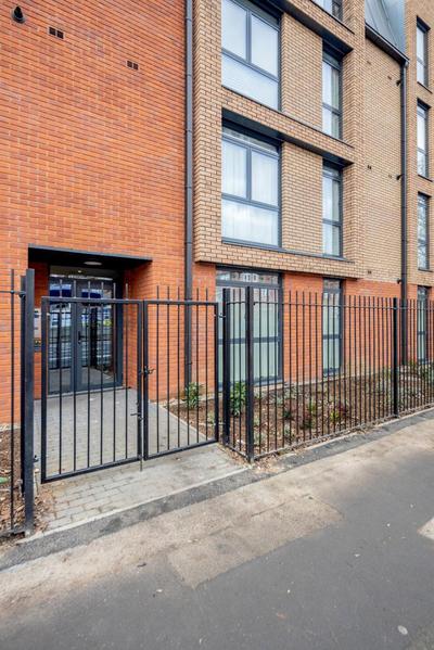Watford Cassio Supreme - Modernview Serviced Accommodation