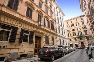Suite Experience Termini Station Apartment
