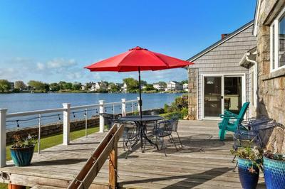 Salt Pond Sunrise View & 5 min to beach, sleeps 7