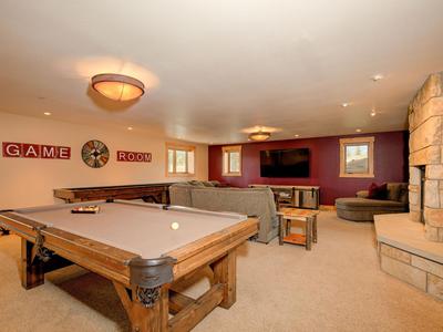 MDW Red Feather Lodge