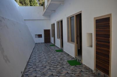 Chopta House Hotel and Restaurant
