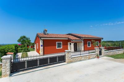 Activity villa Marula with outdoor pool in Buje