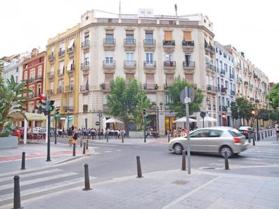 ApartUP Valencia Opera