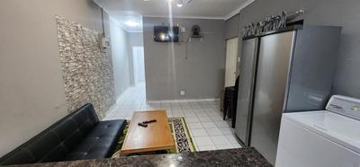 Amina Halaal non alcohol accommodation