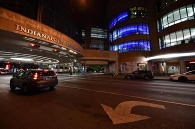 #2 Downtown Free Parking- Walk to Gainbridge, Lucas Oil, Conv Cntr
