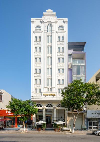 Titan Hotel Da Nang