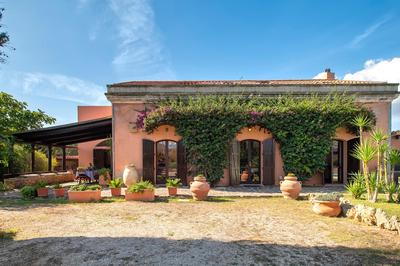 SARDINIA RE - Villa Donna Beatrice