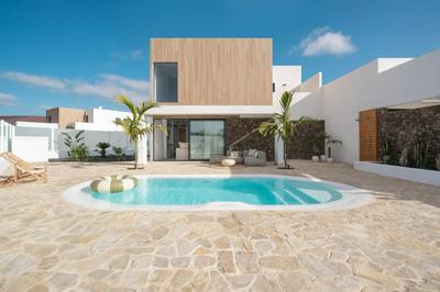 Villa NOMA - Design Home with Pool in Corralejo - by LUNA