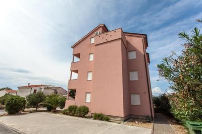 Apartment Jaka - Novalja