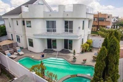La Casa Lido