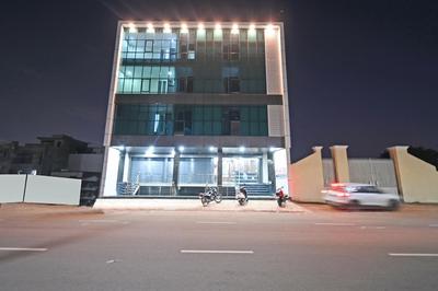 Collection O High Strret