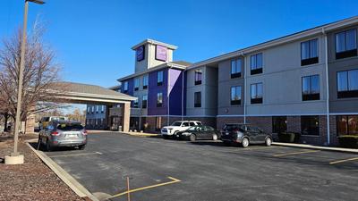 Sleep Inn & Suites Milwaukee Airport