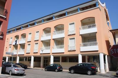 Isolina - One-Bedroom Apartment