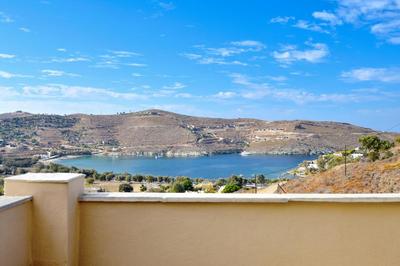 Otzia Bay House, 7 minutes walking distance from the beach