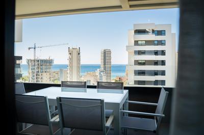 Apartamento de 3 dormitorios, piscina y parking