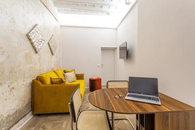 Daplace - Elena Apartment