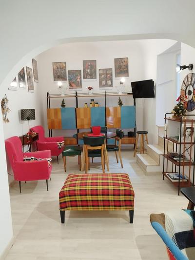The tailor's house