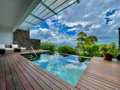 Appartement 2 chambres avec piscine, vue mer sur la baie