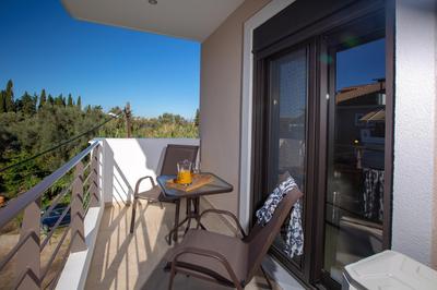 Amelie's Luxe Apartments