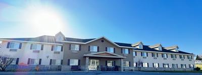 Country Trails Inn &Suites