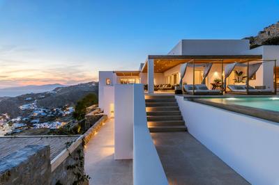 Silver Breeze Villa
