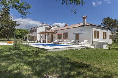 Villa Ana Labin for 12 person with 6 bedrooms & private pool