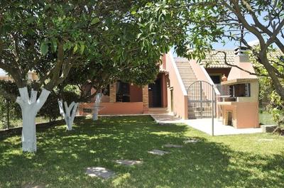 Beachside Gem at Kanouli - Villa Ariti, 2BD & Garden