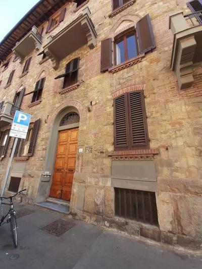 Antiques lover's flat, Florence
