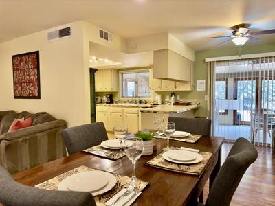 Zen Desert 3BR Home, Great Location