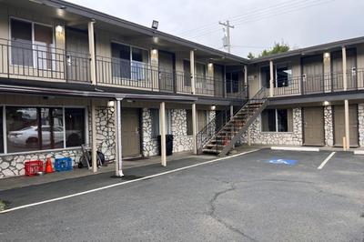 Anchor Bay Inn near Winchester Bay