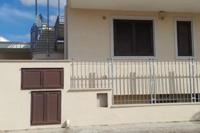 Villino bifamiliare confortevole
