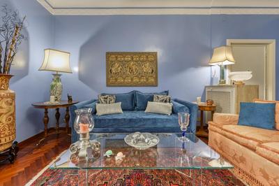 Vespasiano Luxury apartment for 4