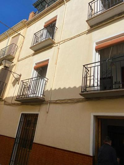 6 bedroom townHouse