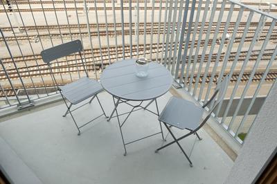 Decorous cozy city view suite