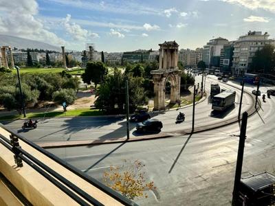 Niki in Athens