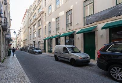 FLH Chiado Stylish Flat