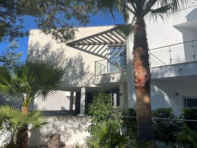 3BR Luxury Villa in Best Area of Marbella.