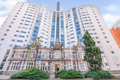 The Skyline - Luxury CIty Centre Flat with Designated Parking