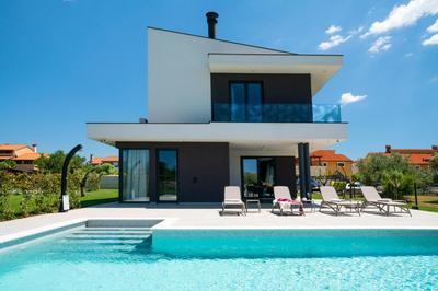 Villa Arestea near Pula with 35 m2 heated pool, sea view, wellness & kids playground